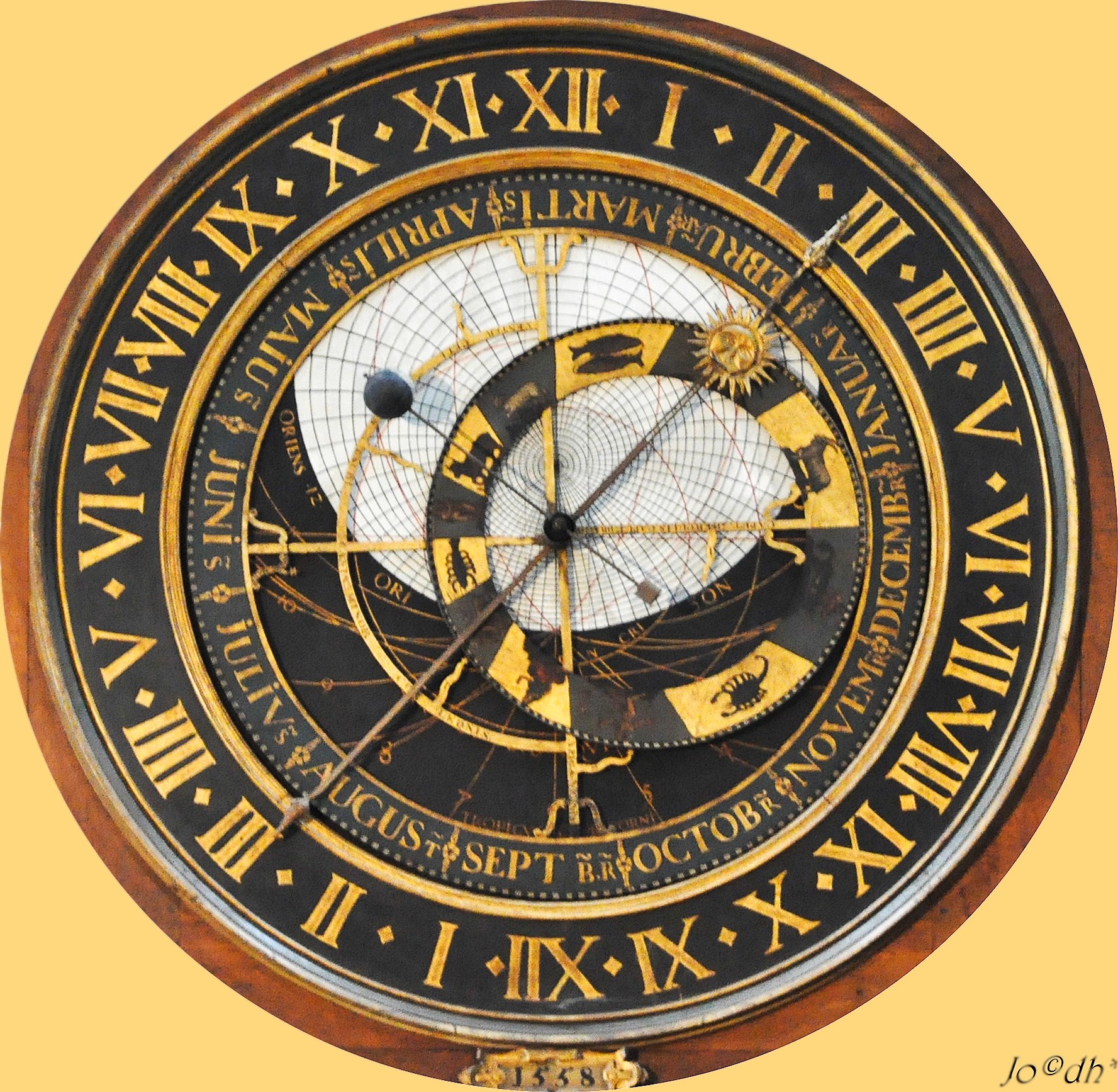 CATHEDRALE DE ST OMER MO l'horloge astrobale , son mécanisme date de 1558 et tourne toujours- 4 (2)